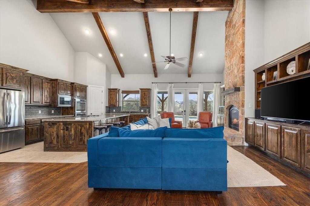 Bella Flora - Residential