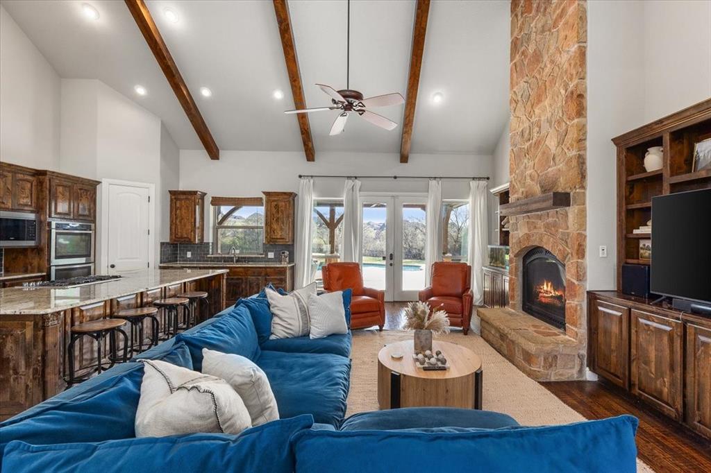 Bella Flora - Residential