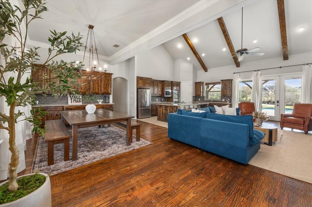 Bella Flora - Residential