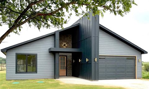5517 Stonegate Circle Granbury TX 76048