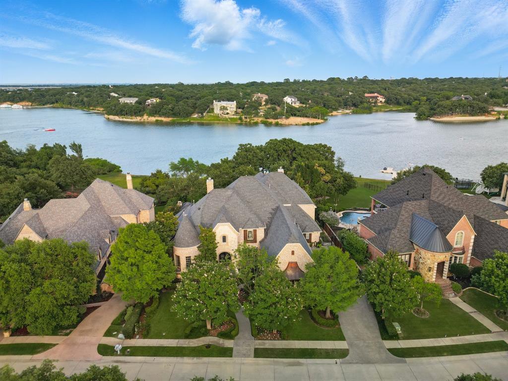 3114 Lake Creek Drive