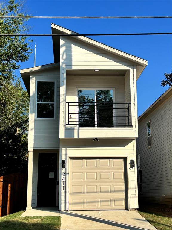 Lincoln Manor - Residential