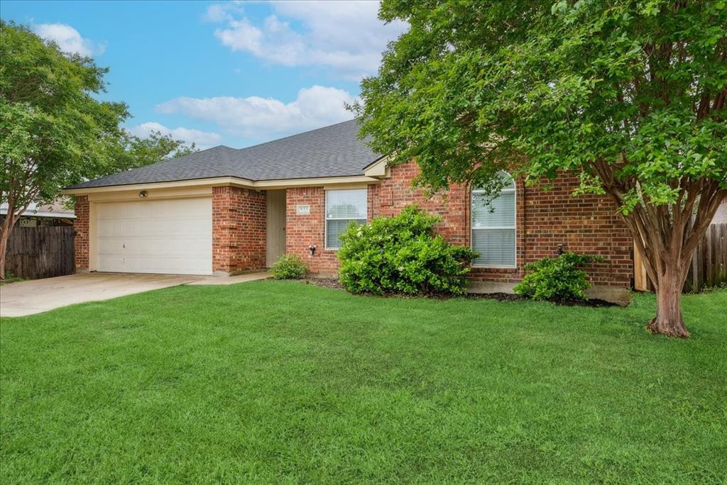 933 Carlin Lane