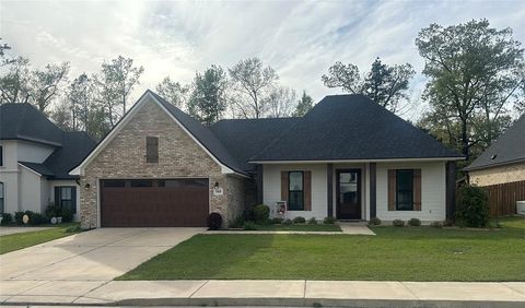 Photo of 568 Newburyport Street, Blanchard, LA 71107 (MLS # 21212702)