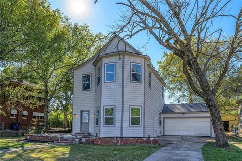 1208 W Sears Street Denison TX 75020