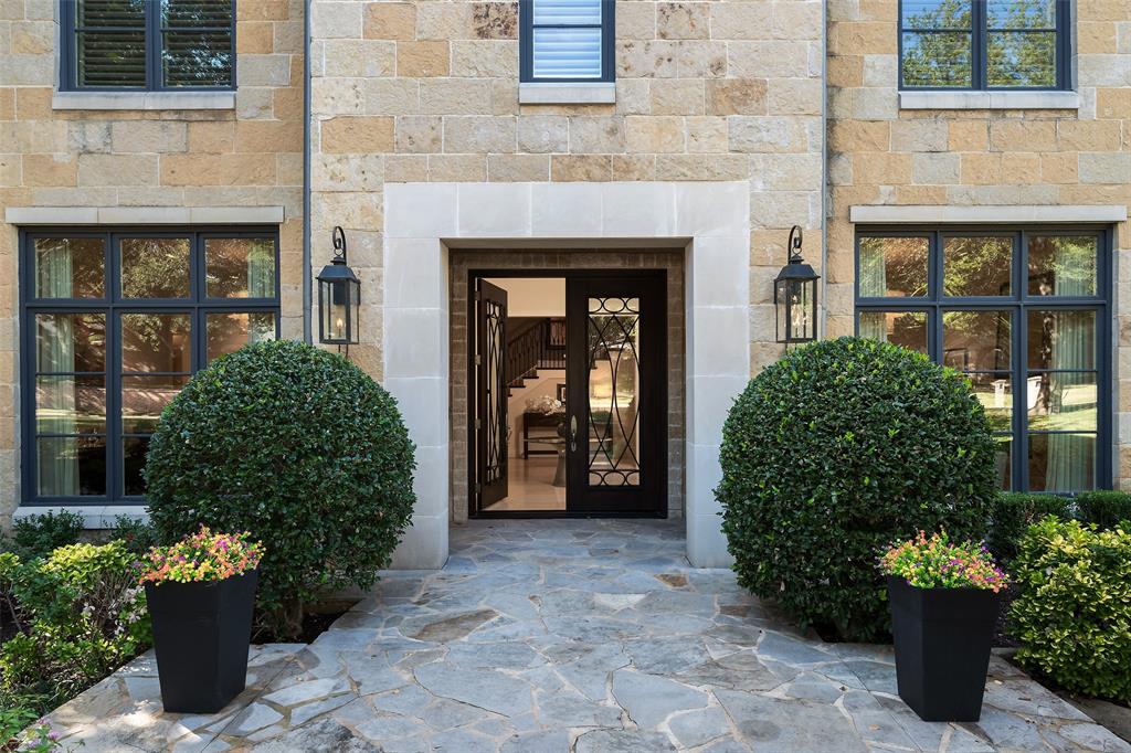 33 Glen Abbey Drive