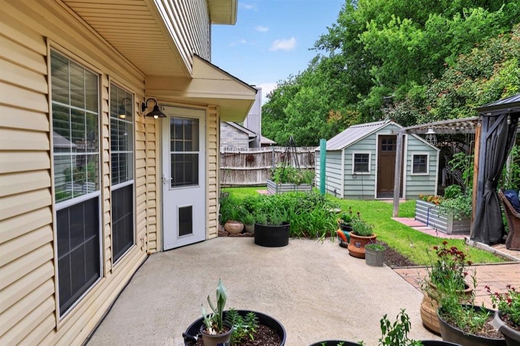 Huntington Village Add - Residential