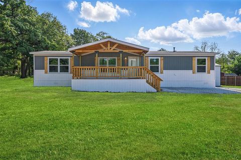 128 Overland Trail Azle TX 76020
