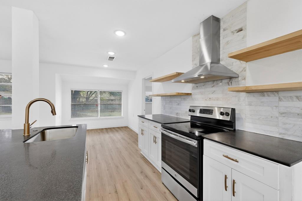 400 Casa Bello Court