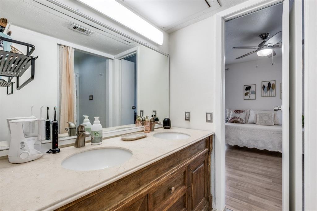 Hartford Place Condo - Residential