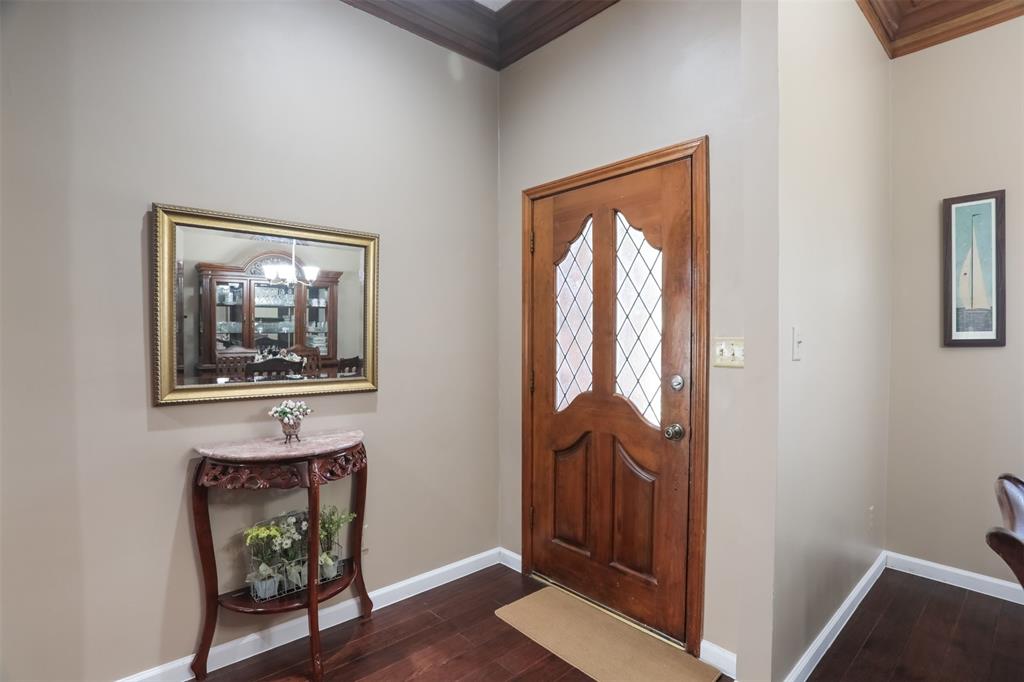2214 Moss Trail