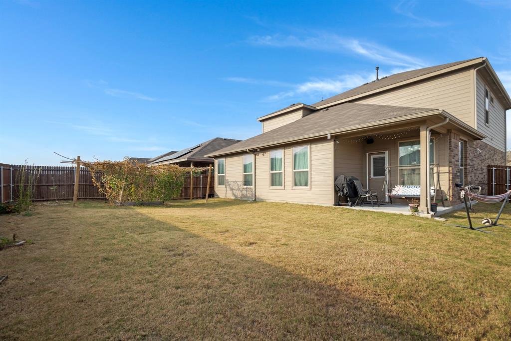 TRAILS OF ELIZABETH CREEK - Residential Lease