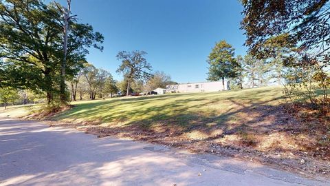 A home in Hallsville