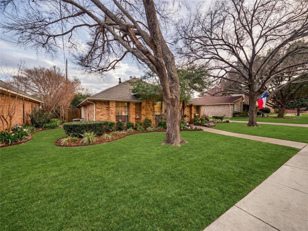 308 Rolling Oak Drive