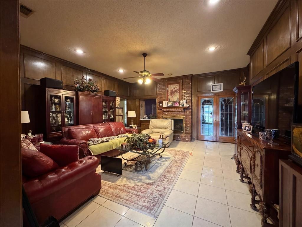 308 Rolling Oak Drive