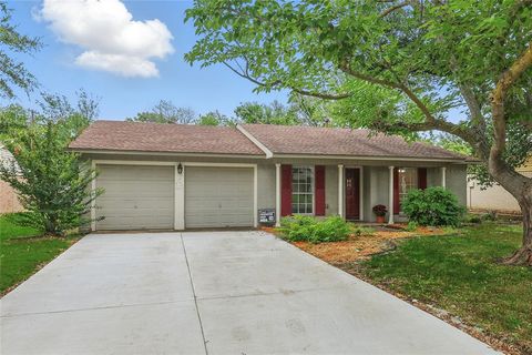 2024 Bowling Green Street Denton TX 76201