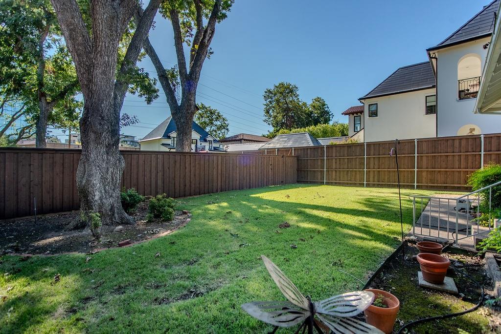 Highland Park 04 Instl - Residential Lease