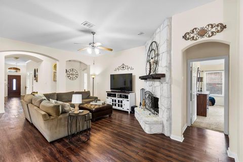 Photo of 332 Highland Ridge Drive, Wylie, TX 75098 (MLS # 21184469)