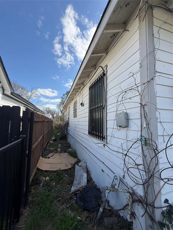 Central Ave - Residential