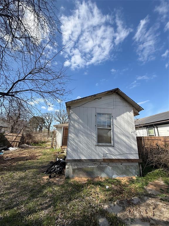 Central Ave - Residential