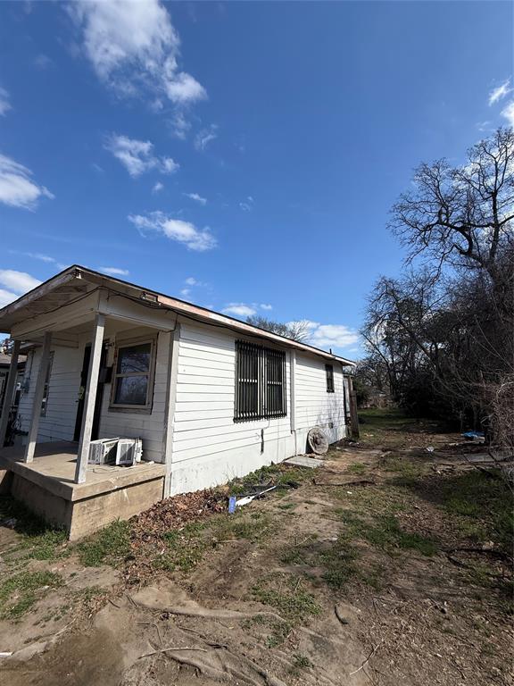 Central Ave - Residential