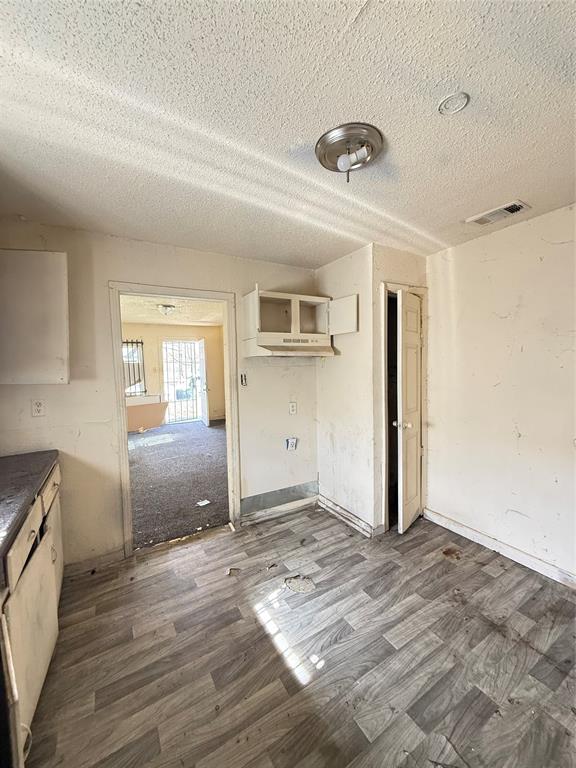 Central Ave - Residential