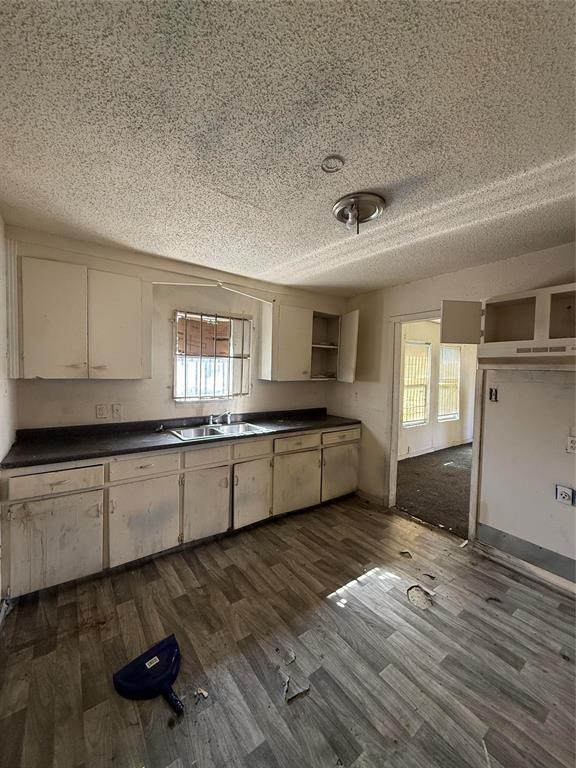 Central Ave - Residential