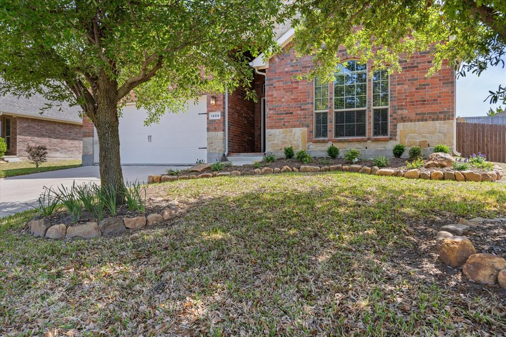 1509 Salado Trail