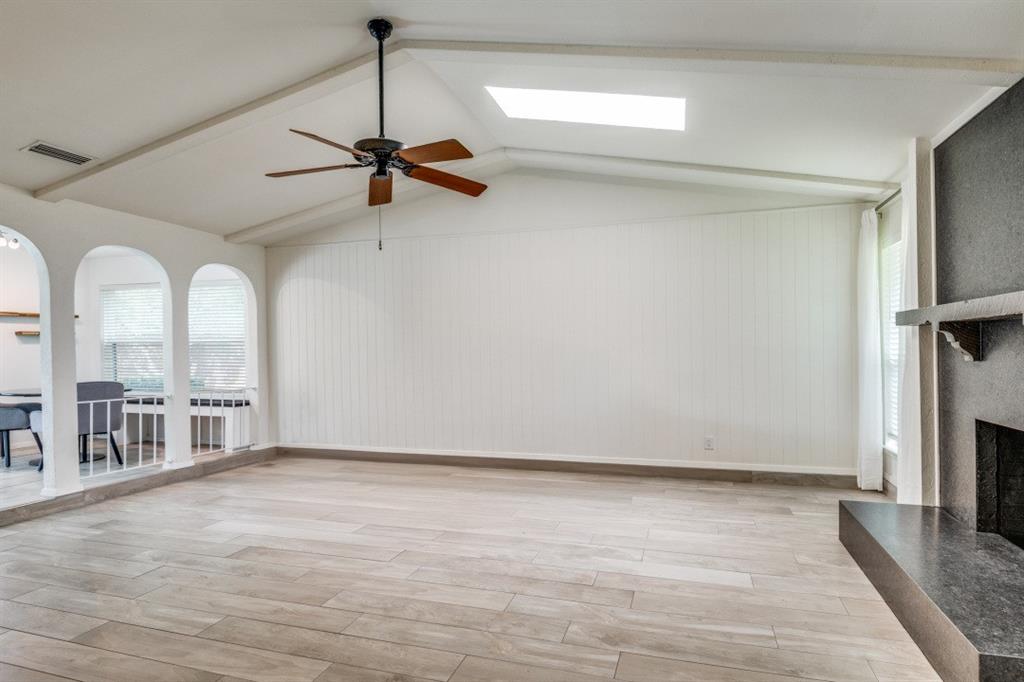 3301 Regent Drive