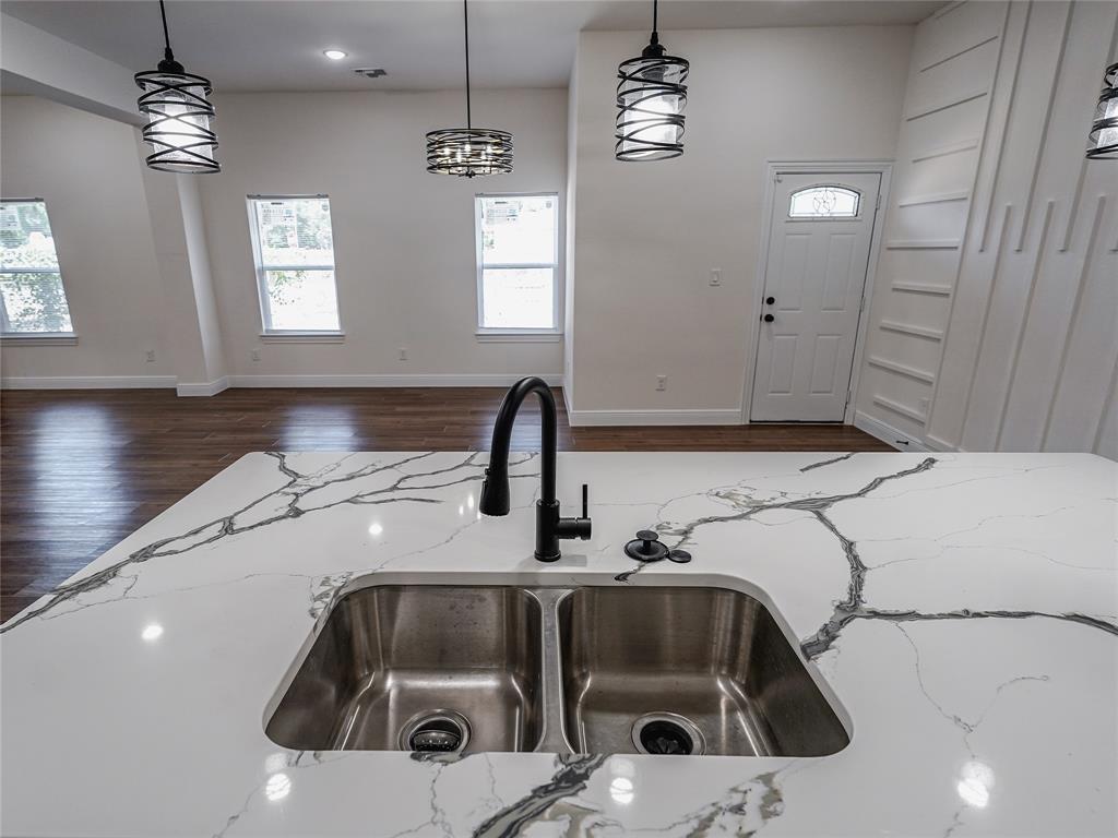 Colonial - Residential