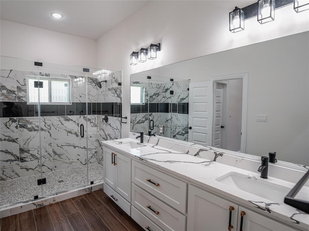 Colonial - Residential