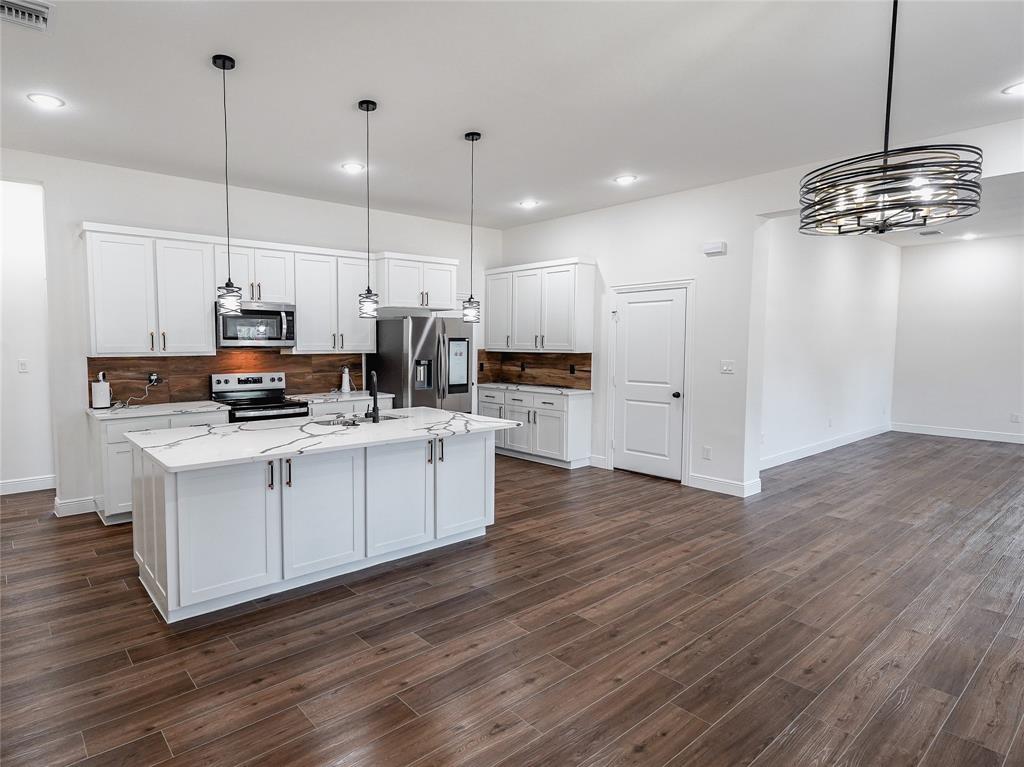 Colonial - Residential