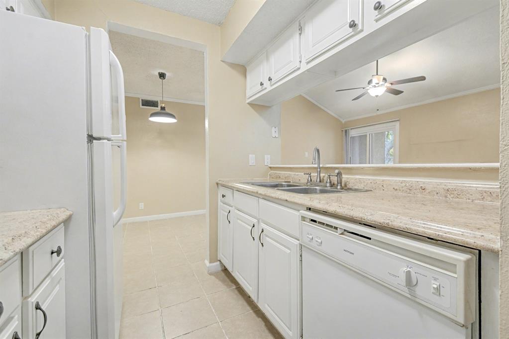 Prestonwood Green Condos - Residential