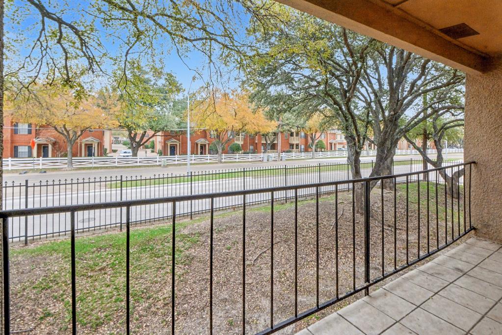 Prestonwood Green Condos - Residential