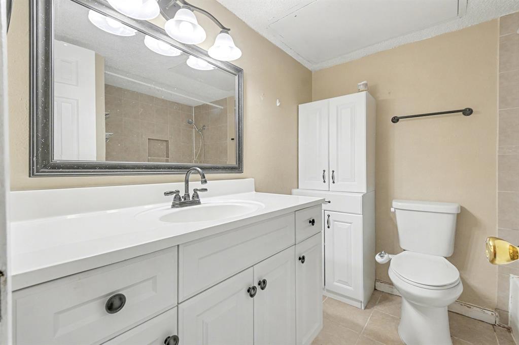 Prestonwood Green Condos - Residential