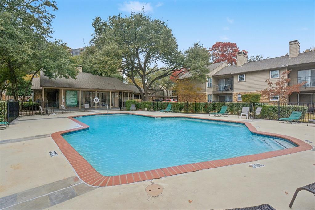 Prestonwood Green Condos - Residential