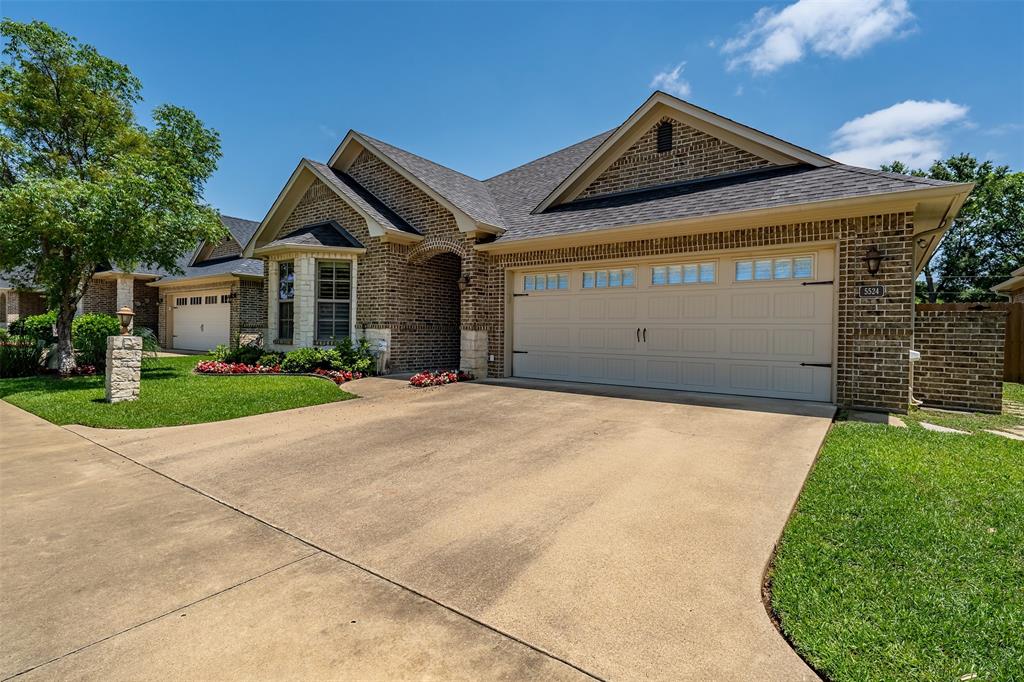 5524 Hollytree