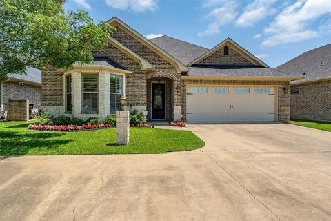 5524 Hollytree Tyler TX 75703