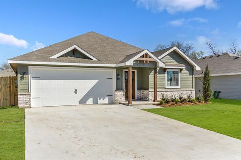 112 Jay Street Hillsboro TX 76645