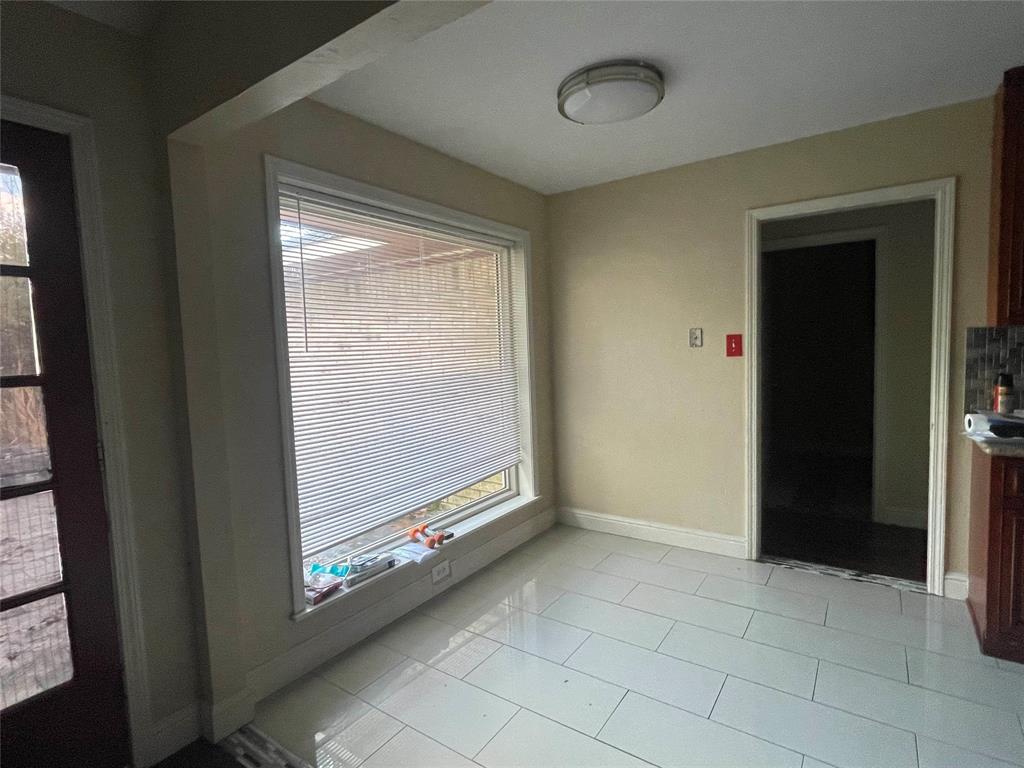 9801 Hillsboro Drive