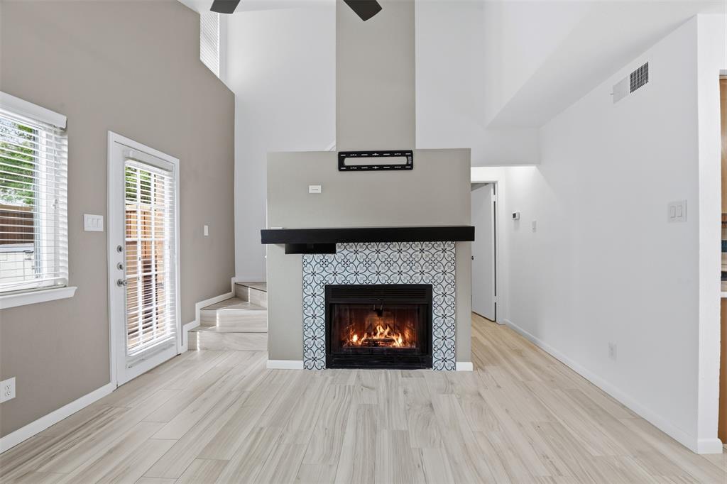 Cedar Creek Twnhms - Residential