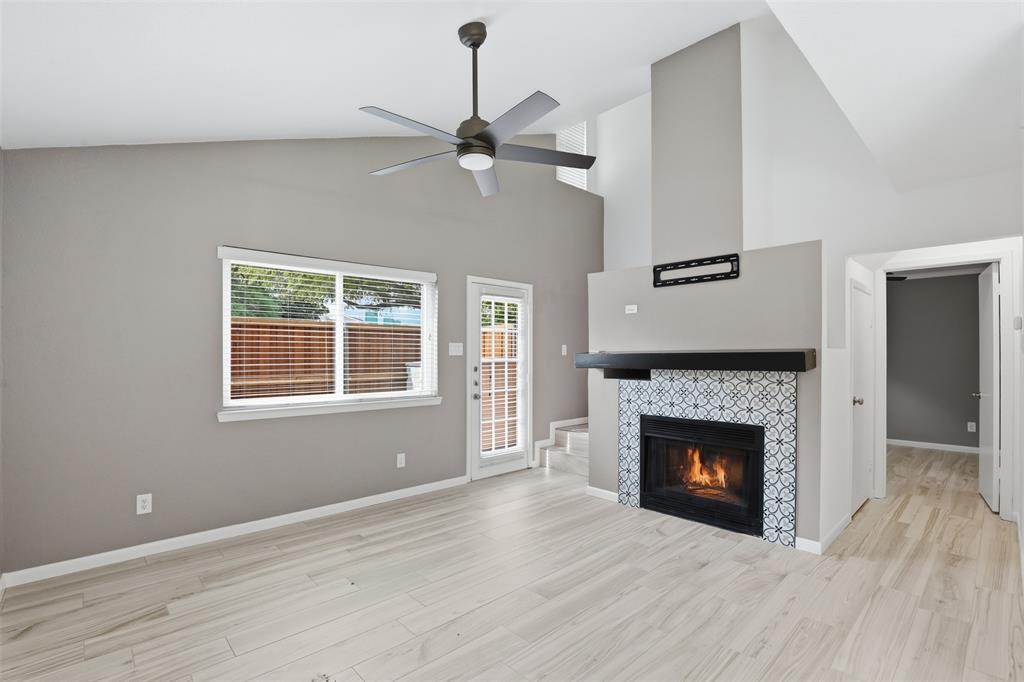 Cedar Creek Twnhms - Residential