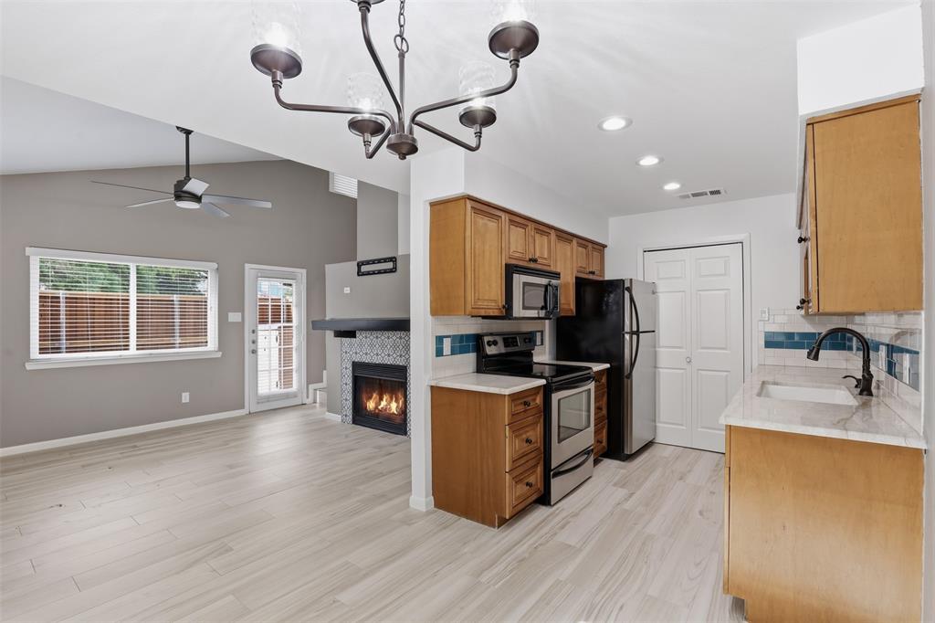 Cedar Creek Twnhms - Residential