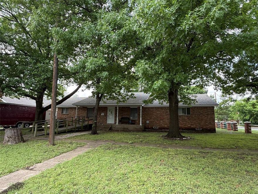 Prime income-producing opportunity just minutes from Austin College. Located only two blocks from campus, this versatile multi-unit property offers strong rental history, walkability, and immediate cash flow in one of Sherman’s most desirable investment corridors.

The property features a well-maintained brick duplex fronting Cleveland Street, with separate entrances at 320 N. Cleveland and 1520 Mulberry, plus a unique two-story loft-style unit at 1580 Mulberry. An added value opportunity exists with the lower level of the loft, which is ready for completion and could be finished into an additional studio apartment—creating even greater income potential.

Positioned within walking distance to the college and just minutes from shopping, dining, medical facilities, and retail, this location consistently attracts tenants and supports long-term occupancy. This is a proven performer.

Current Leases:
320 Mulberry – $1,100 a month, lease through November 30, 2026
320 N. Cleveland – $1,080 a month, lease through August 31, 2026
1520 Mulberry – $1,100 a month, lease through November 30, 2026

Whether you are expanding your portfolio or securing a reliable income property in a high-demand rental market, this asset offers both stability and upside in a location that continues to grow.