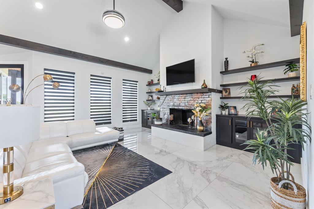 Deer Crossing - Residential