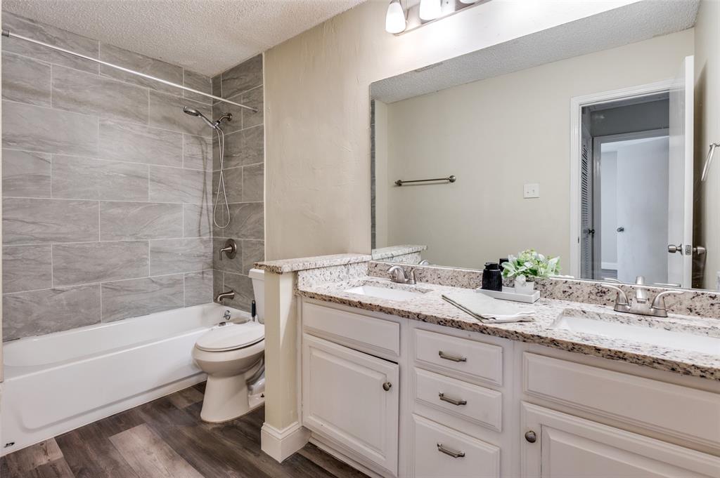 Cloisters Condo The - Residential