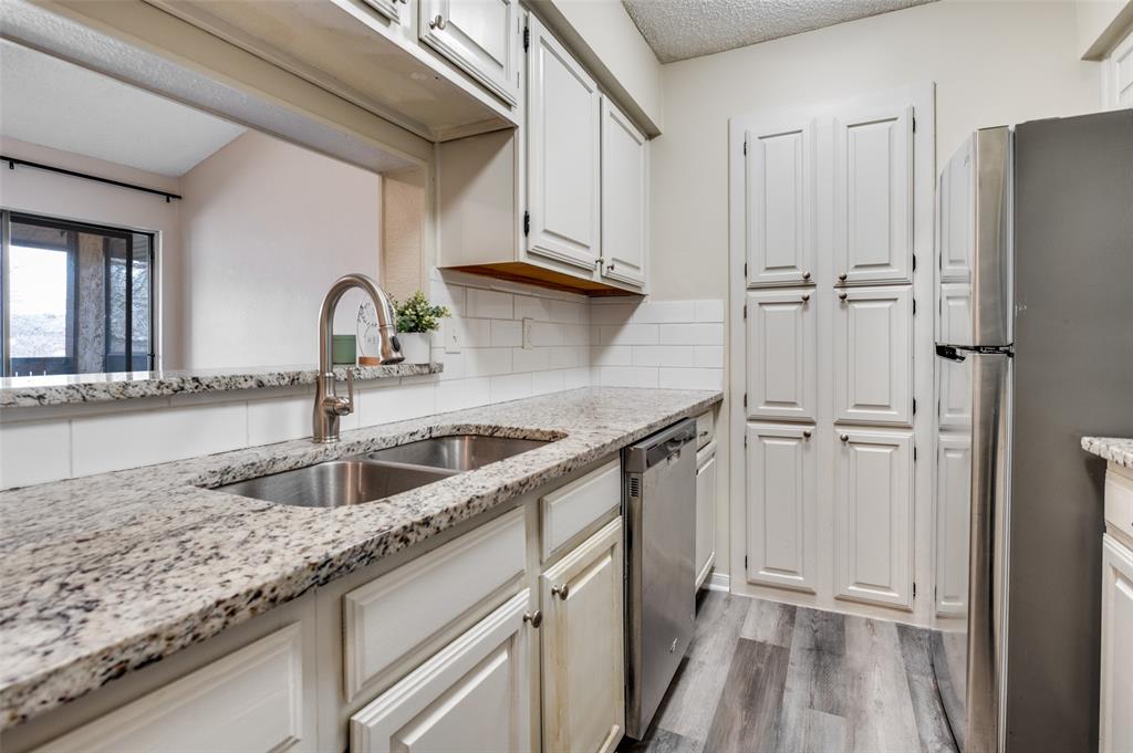 Cloisters Condo The - Residential