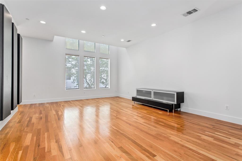 1600 Haskell Condos - Residential Lease