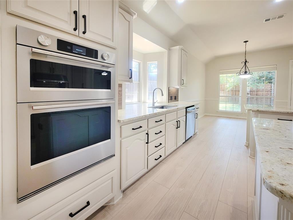 3402 Bentley Court
