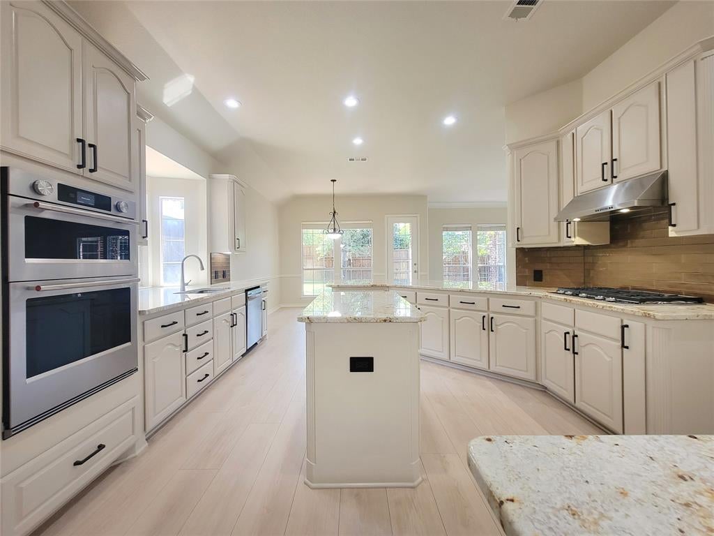 3402 Bentley Court